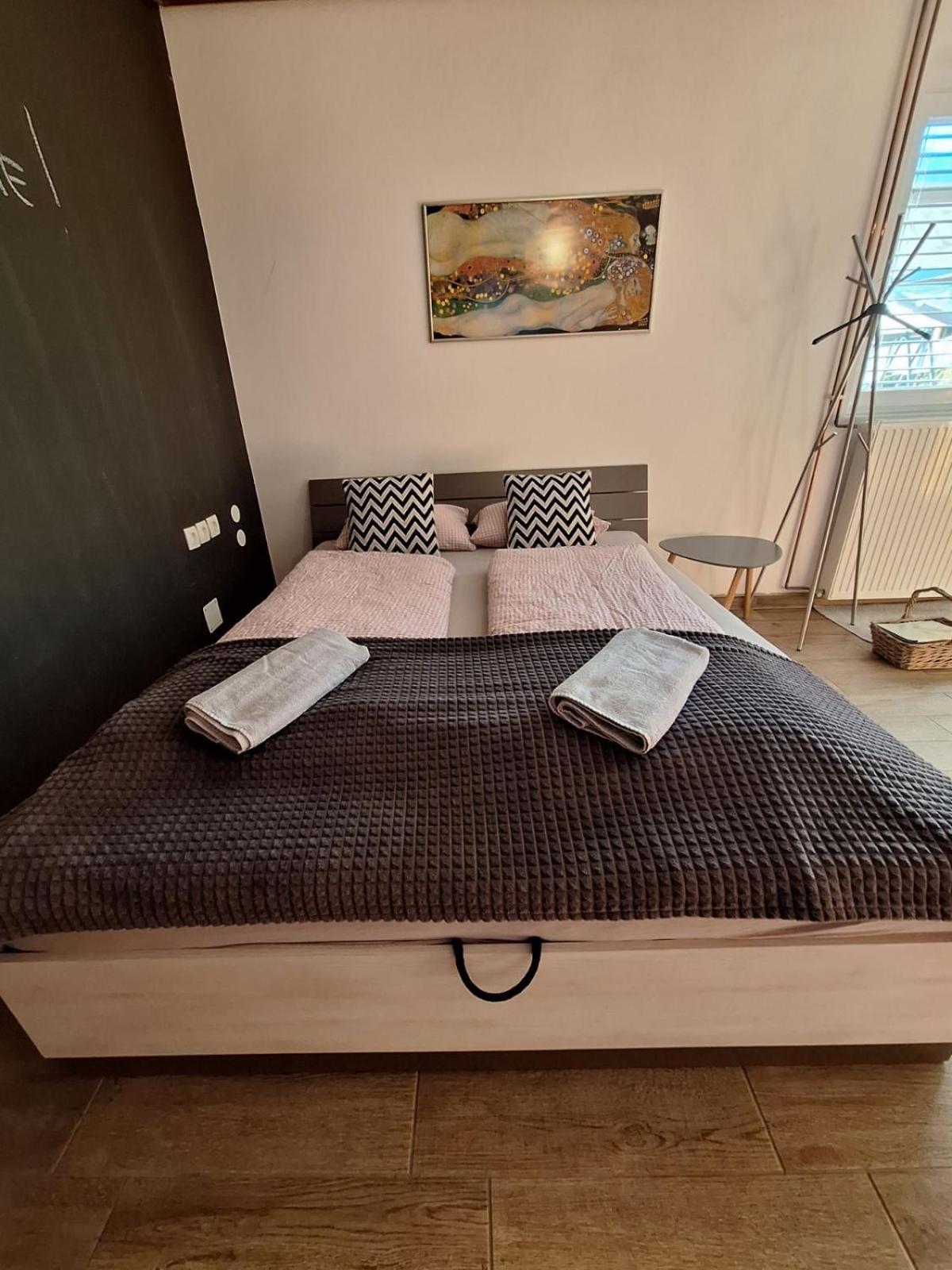 Apartment Green&Urban Celje Ngoại thất bức ảnh